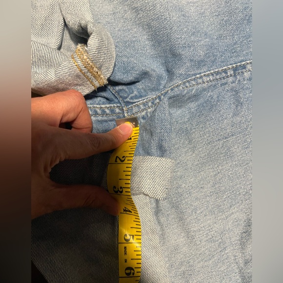 ❄️TAKE 50% OFF LIST PRICE❄️ 🌟HOST PICK🌟 NWT Levi Jean short overalls - Picture 6 of 16